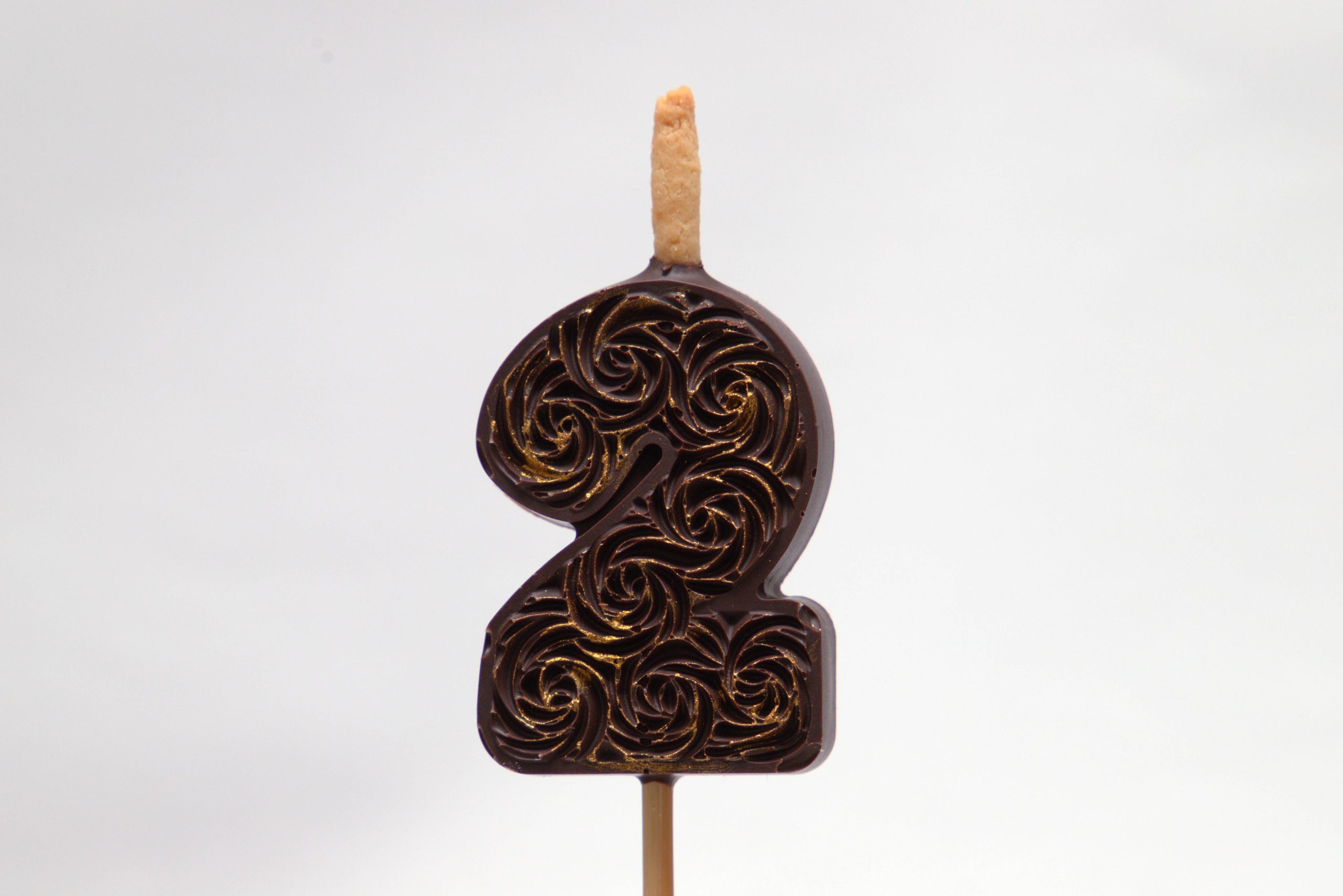 Numbriküünlad tumedast šokolaadist - Image 4